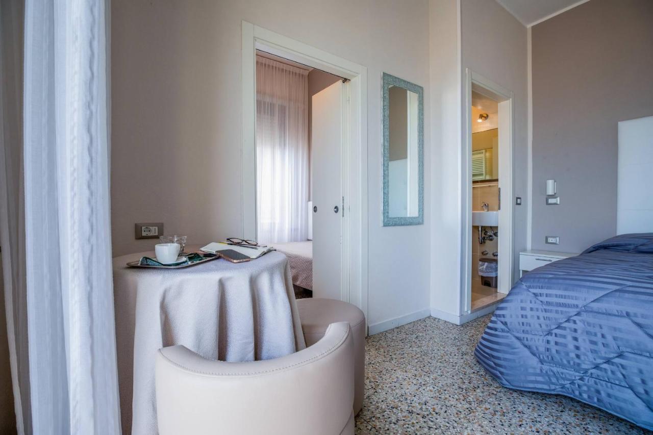Hotel Deanna Bellaria-Igea Marina Buitenkant foto