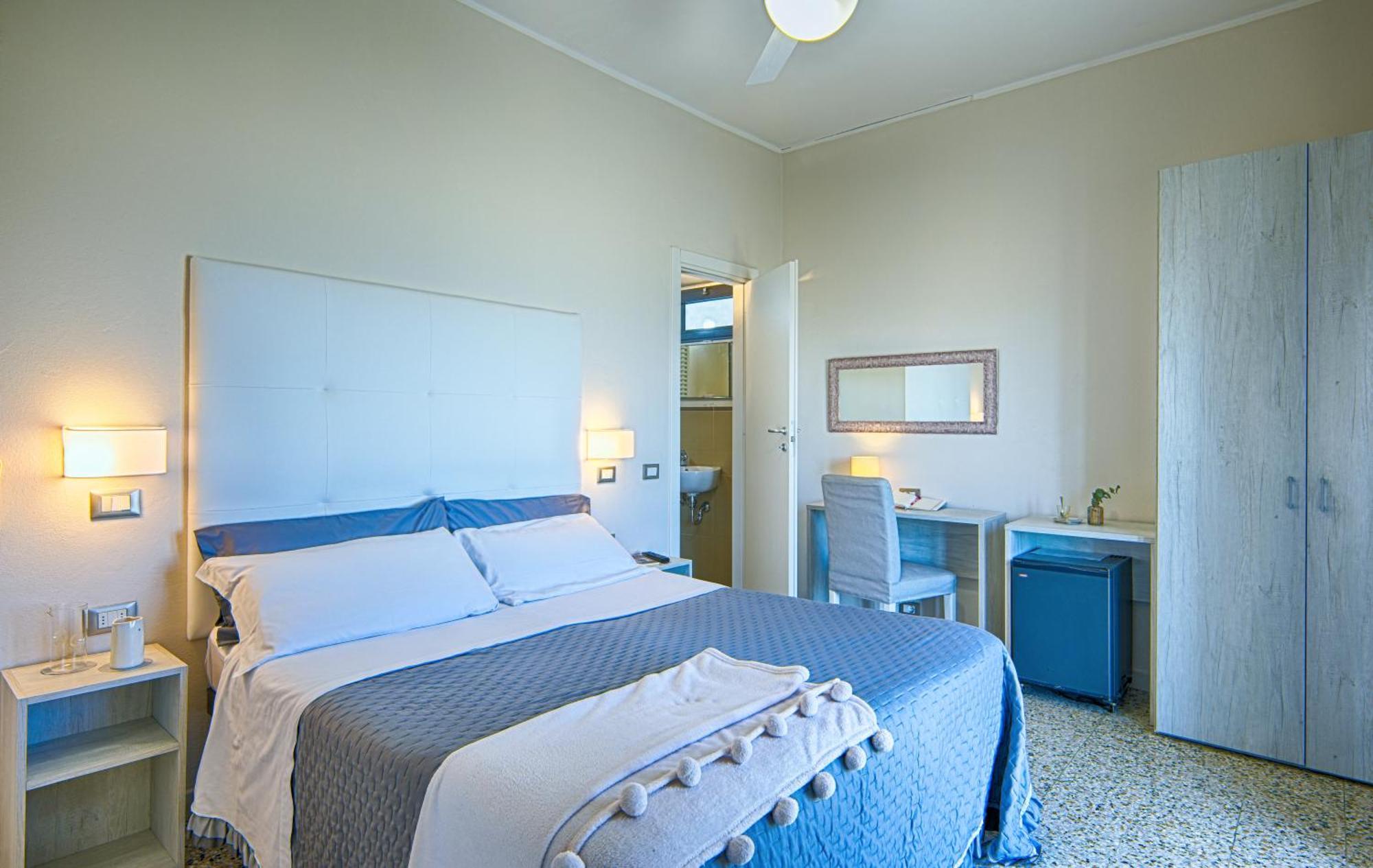 Hotel Deanna Bellaria-Igea Marina Buitenkant foto