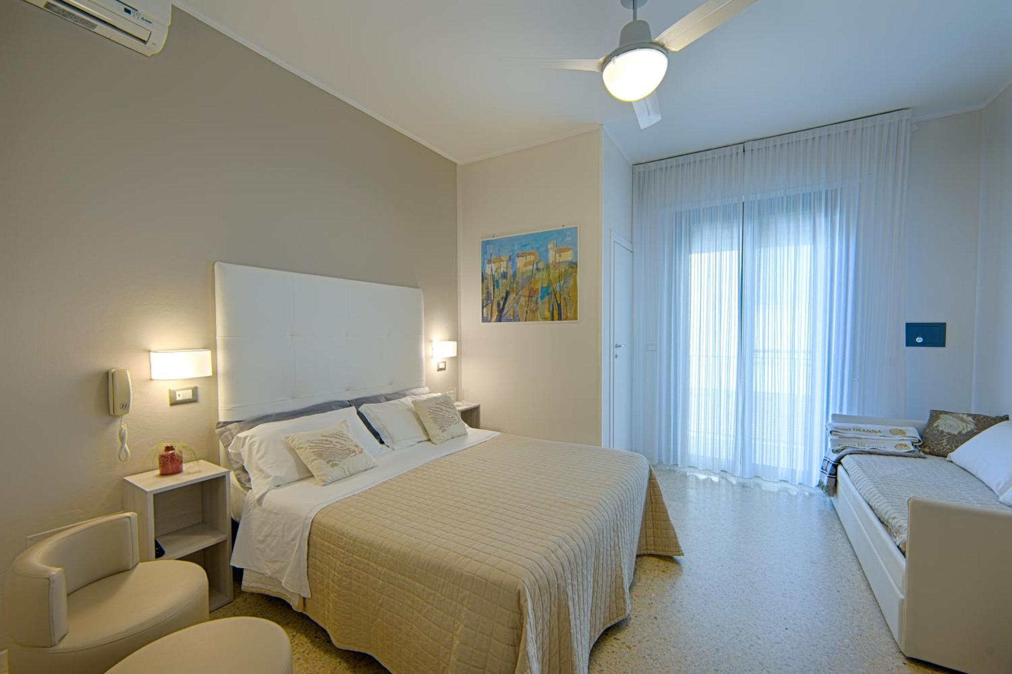 Hotel Deanna Bellaria-Igea Marina Buitenkant foto