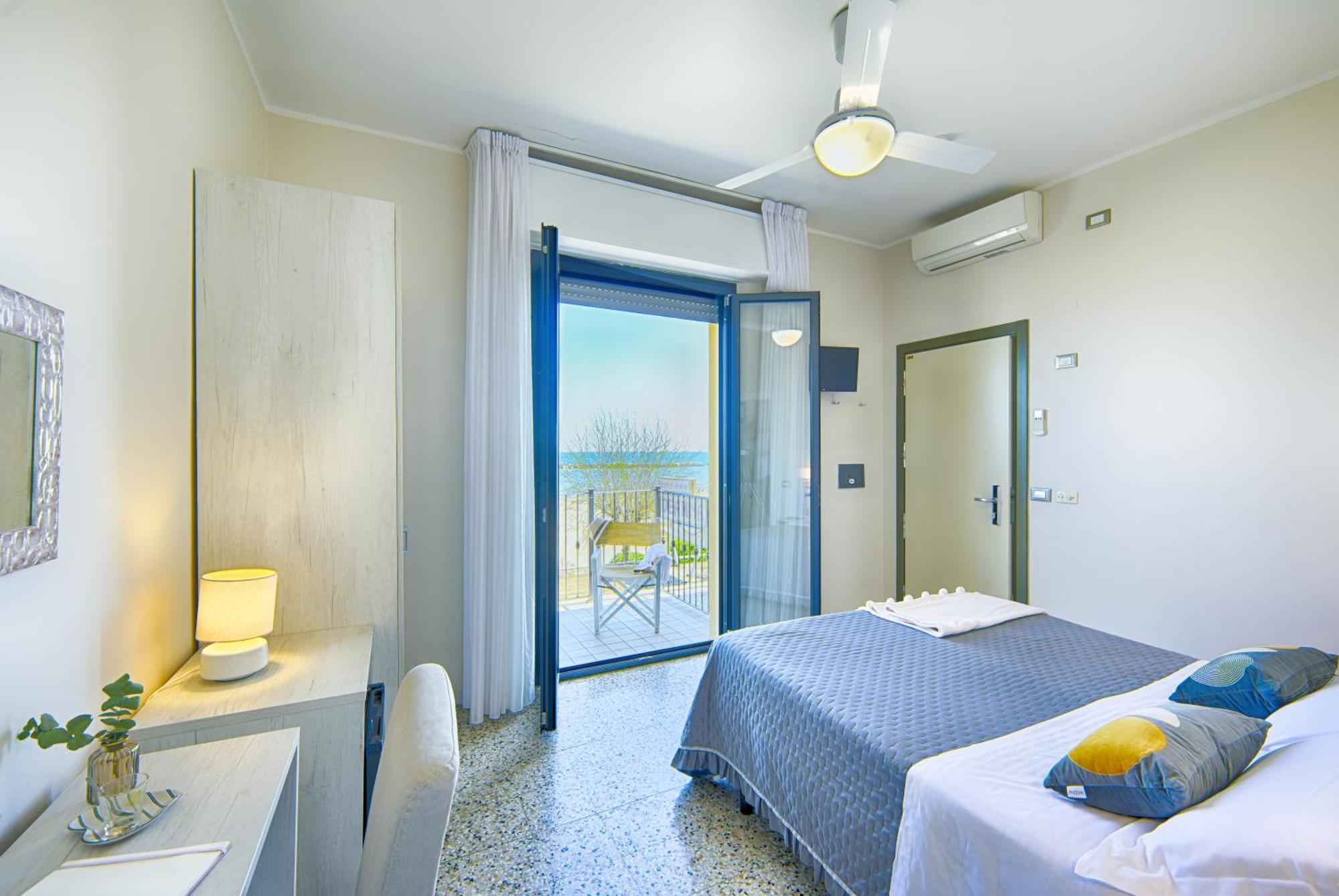 Hotel Deanna Bellaria-Igea Marina Buitenkant foto