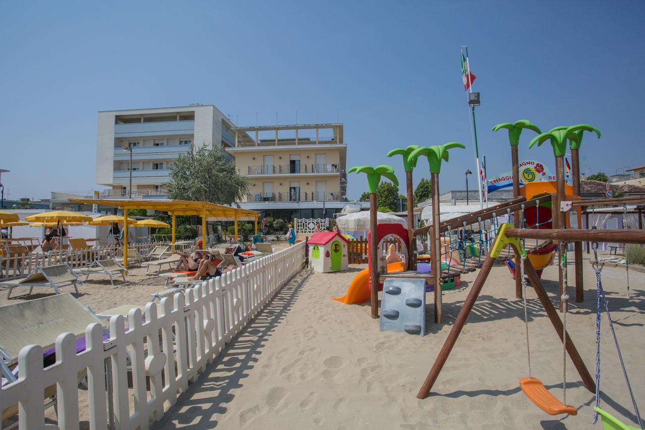 Hotel Deanna Bellaria-Igea Marina Buitenkant foto