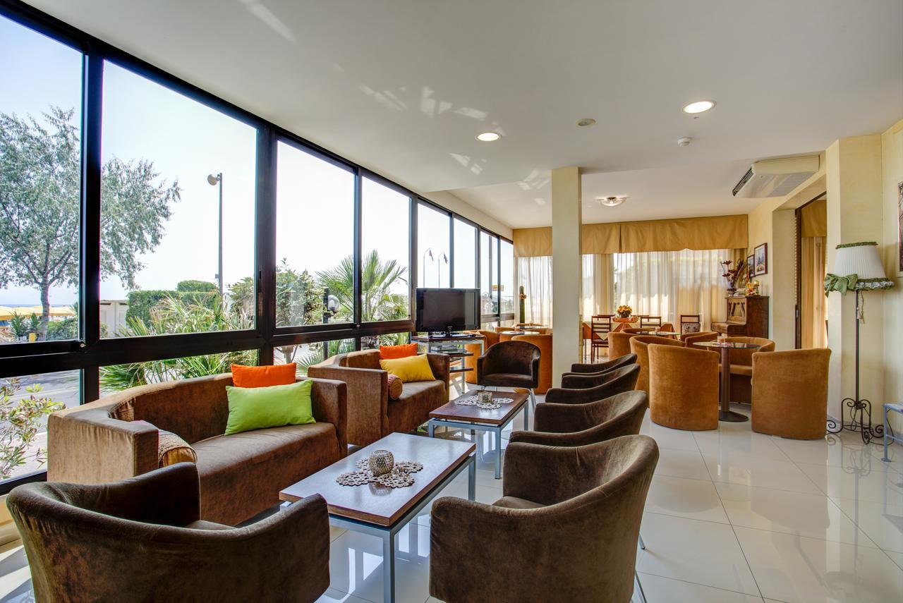 Hotel Deanna Bellaria-Igea Marina Buitenkant foto